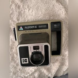 Kodamatic Instant Camera